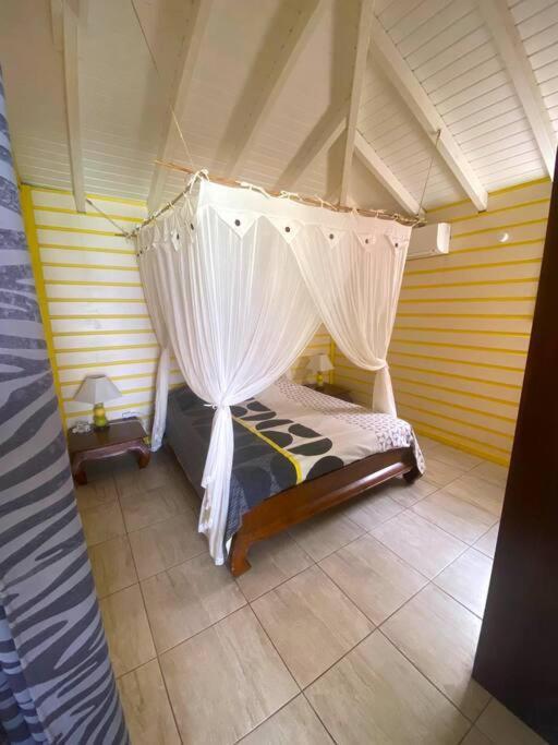 Bungalow Alnamaka : Vue Mer - Piscine - Plage A 5Mn 푸앵트-누아르 외부 사진